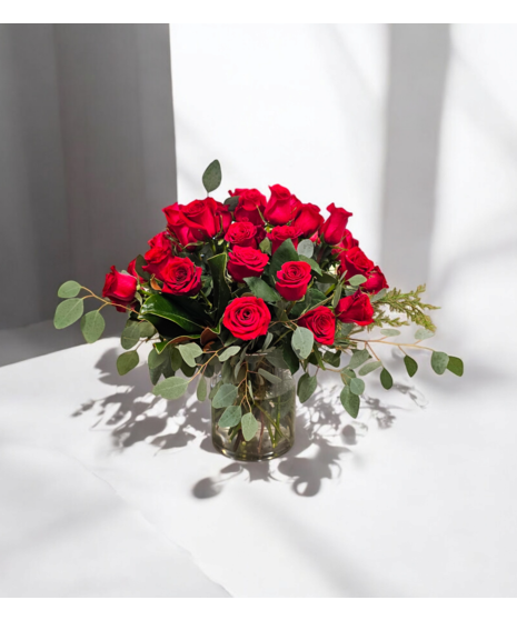 RED ROMANCE ROSES - Luxury 4 or 5 Dozen